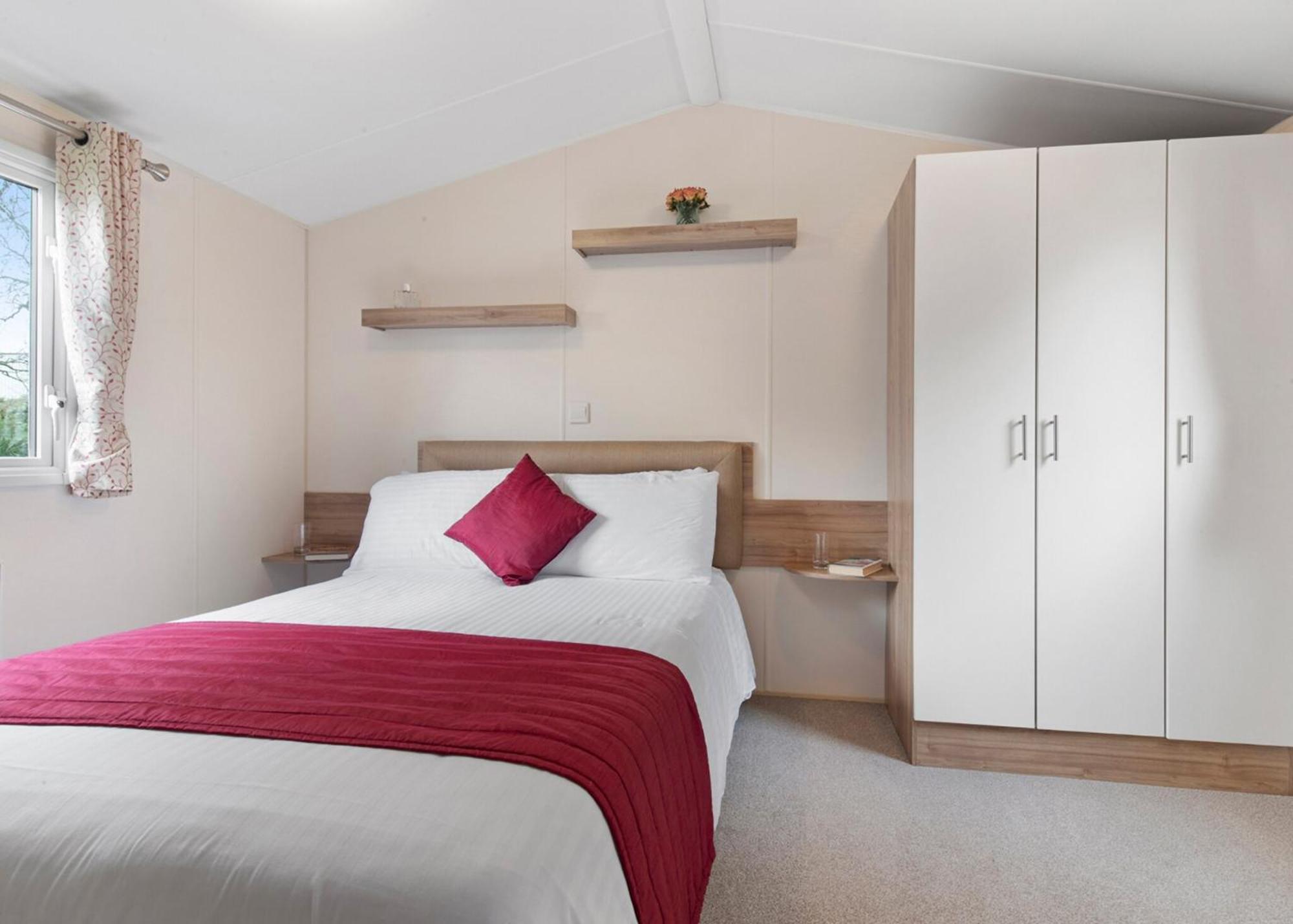 Noble Court Holiday Park Narberth Szoba fotó