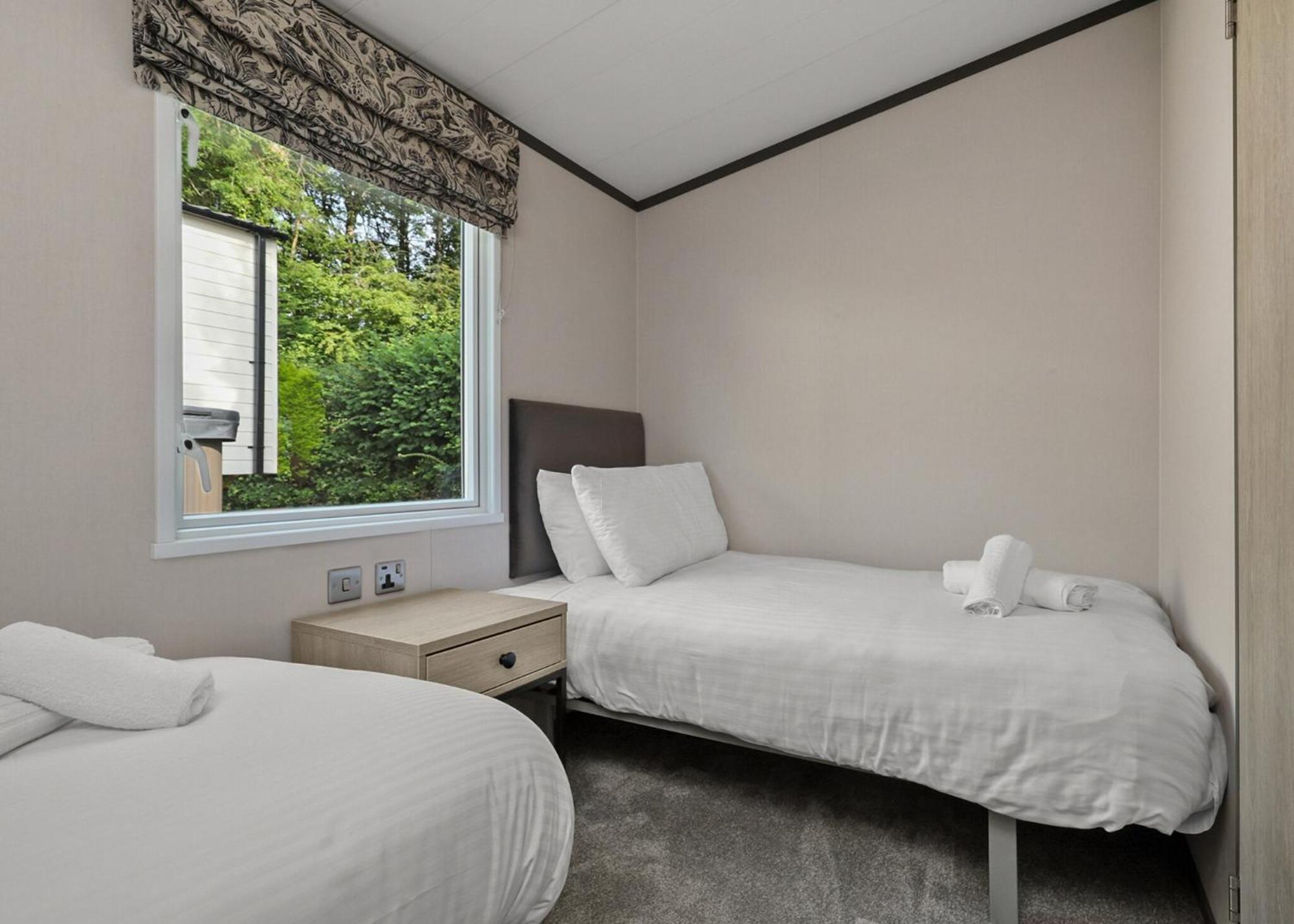 Noble Court Holiday Park Narberth Szoba fotó