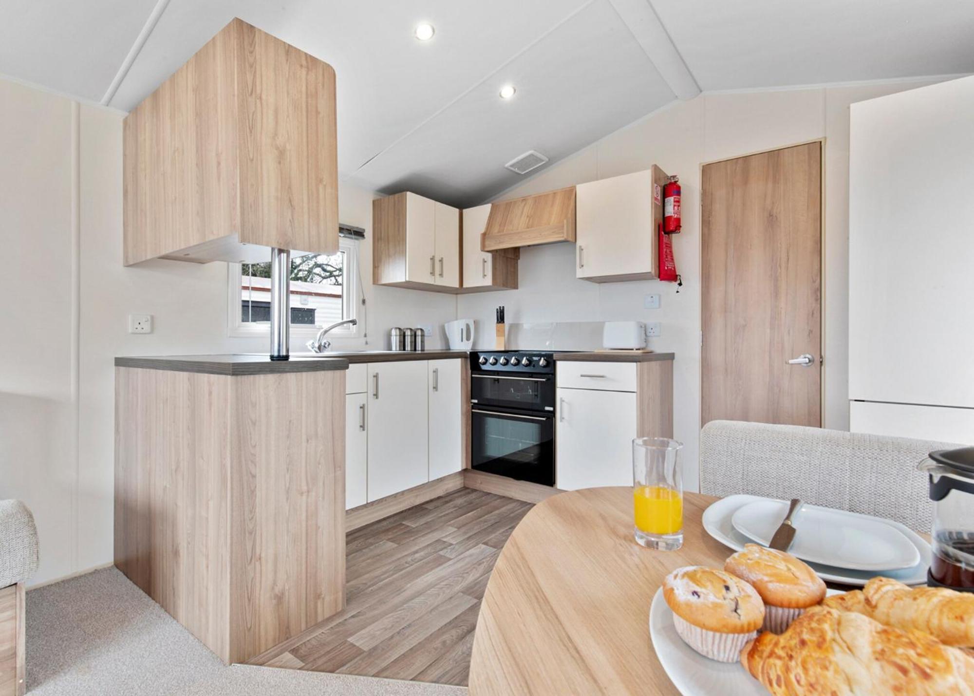 Noble Court Holiday Park Narberth Szoba fotó